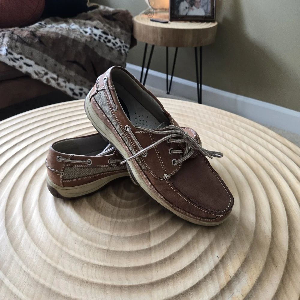 Chaps Leather Men's Boat Deck Loafers Size 10.5 Euc
